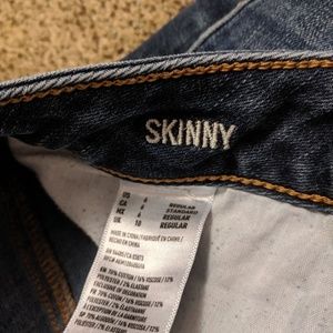 Size 6 American Eagle Skinny Jeans Regular Length